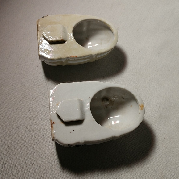 Vintage Milk Glass Bird Cage Bird Feeders - Picture 3 of 8